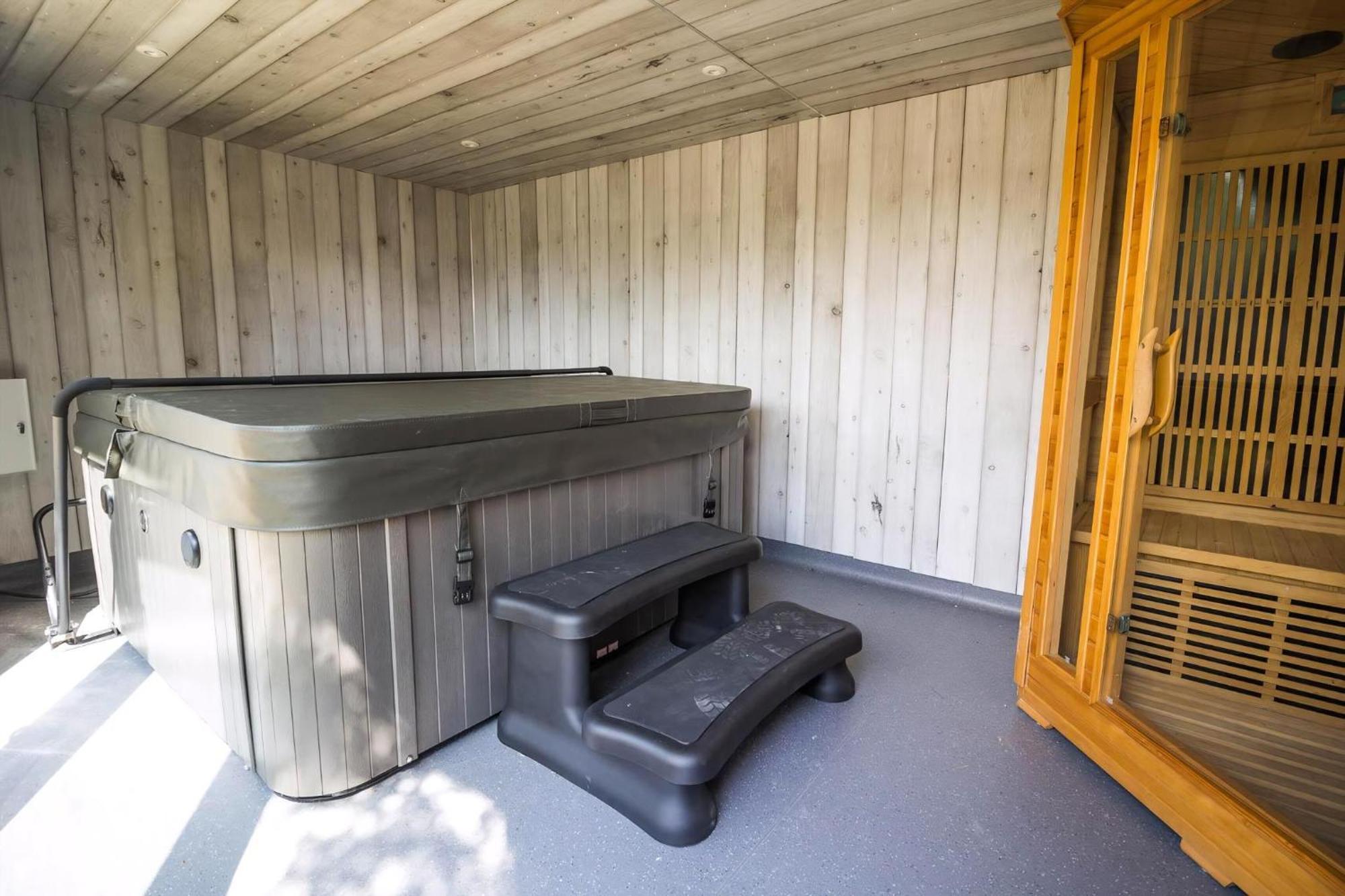 Stunning Cottage With A Private Hot Tub And Sauna In Norfolk Ref 99003Ac Lessingham Exteriör bild